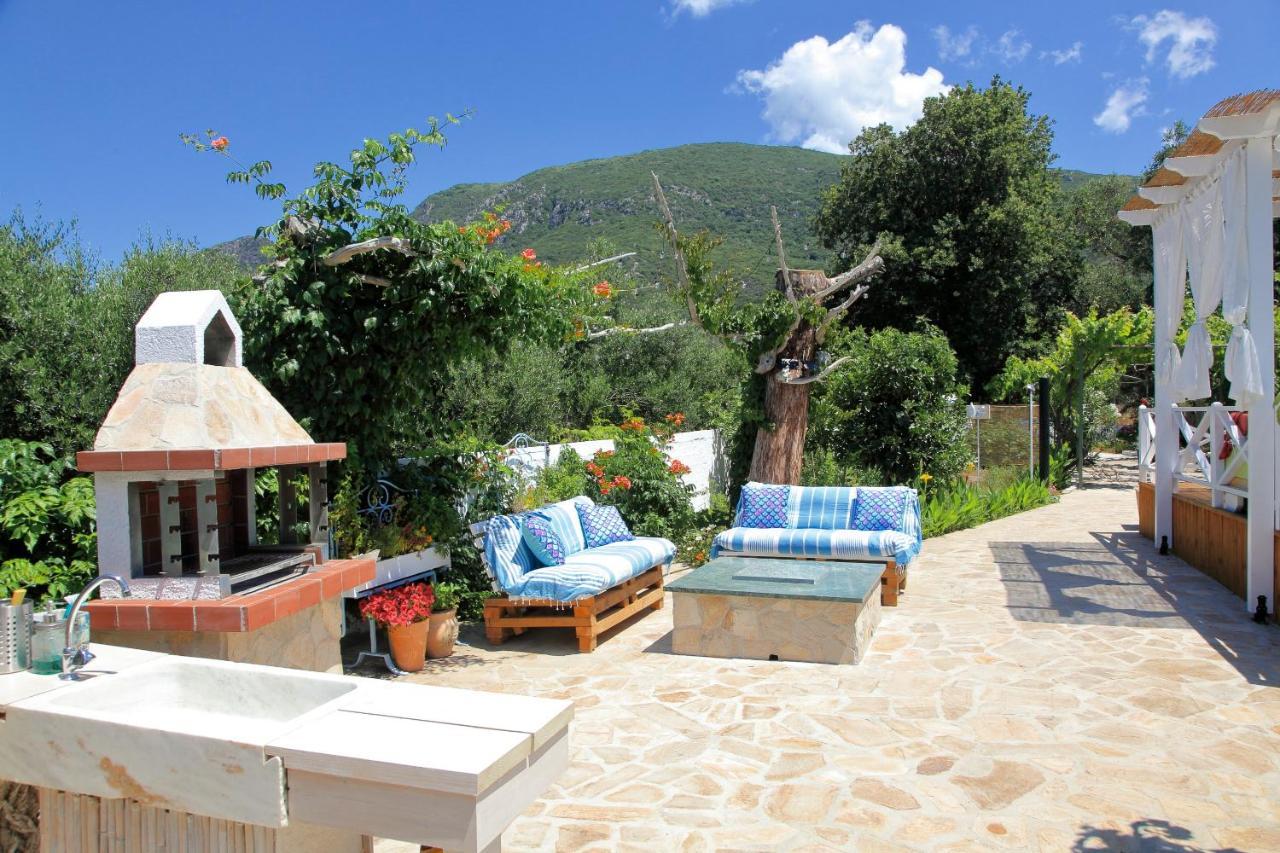 Blue Sky Cottage, Kanouli Beach Halikounas Exterior photo